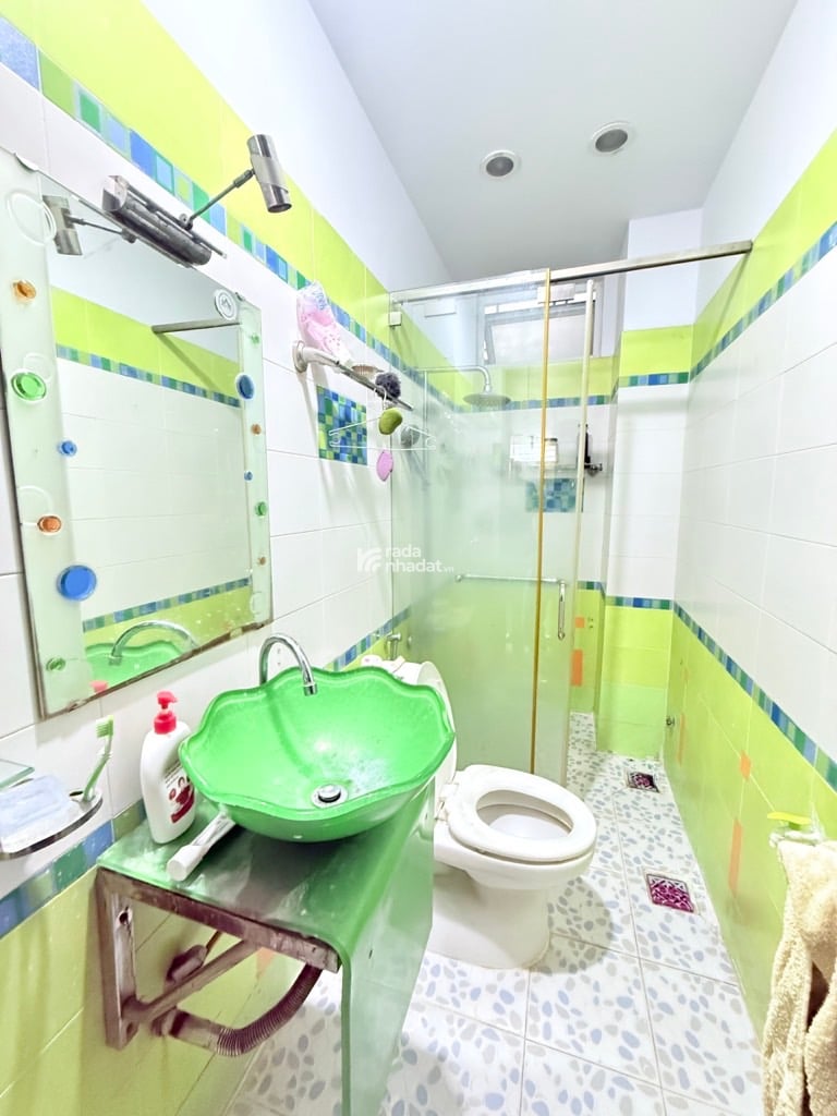 MẶT TIỀN ĐỒNG ĐEN - VỊ TRÍ VÀNG - KINH DOANH  , VĂN PHÒNG CÔNG TY CỰC TỐT