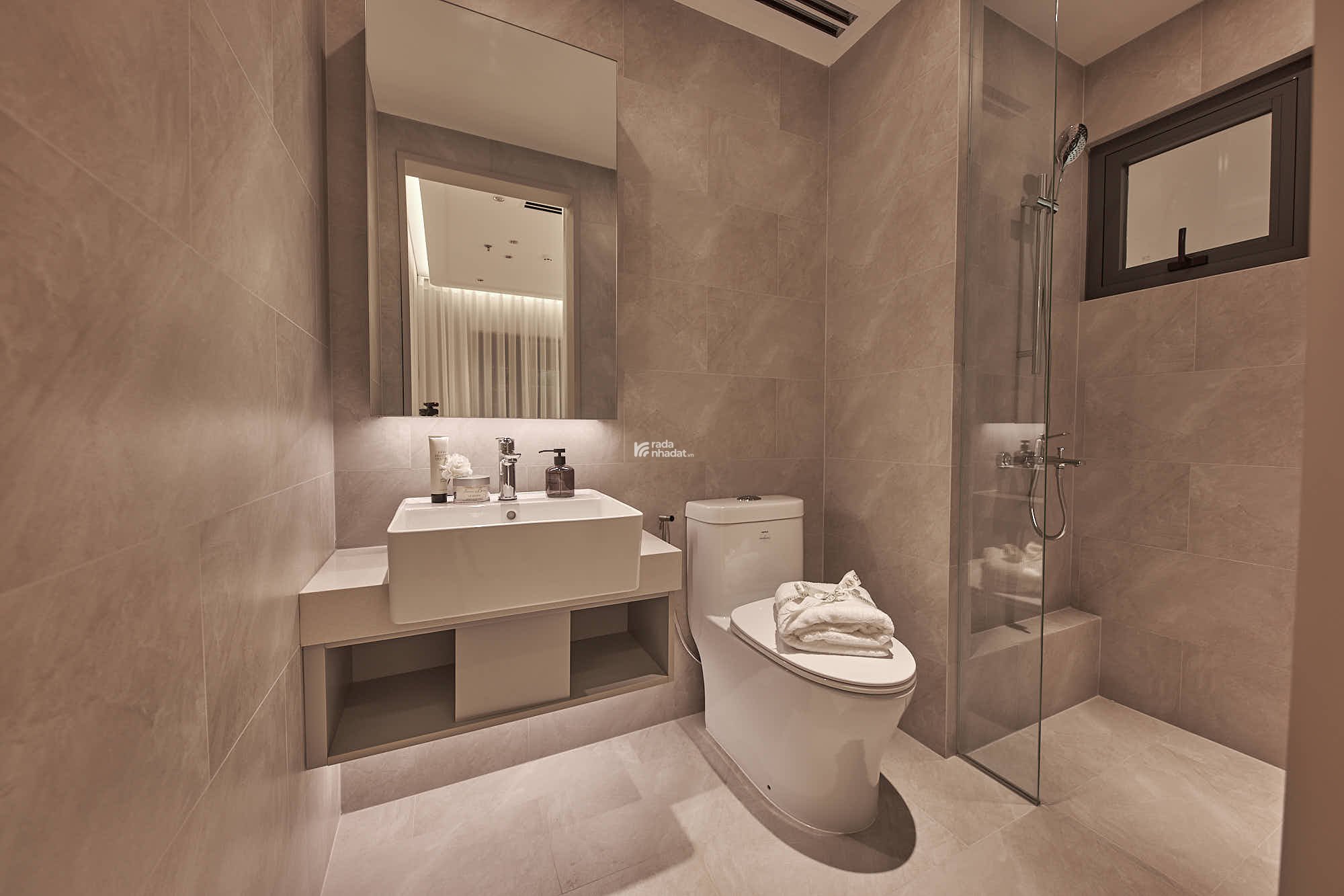 THE GIÓ ĐÔNG 2. BIỂU TƯỢNG SỐNG ĐẲNG CẤP BÊN SÔNG