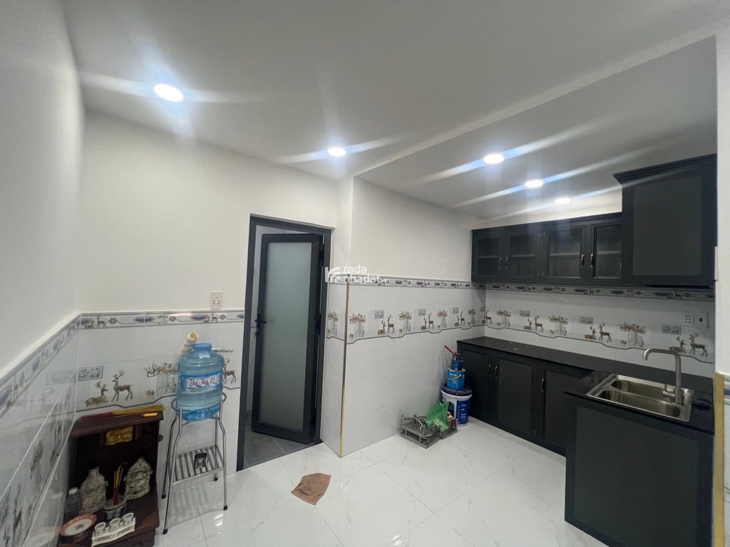 BÁN NHÀ F.15, Q.8 NHỈNH 2 TỶ. SHR, NHÀ MỚI 3T, 4PN, 3WC.