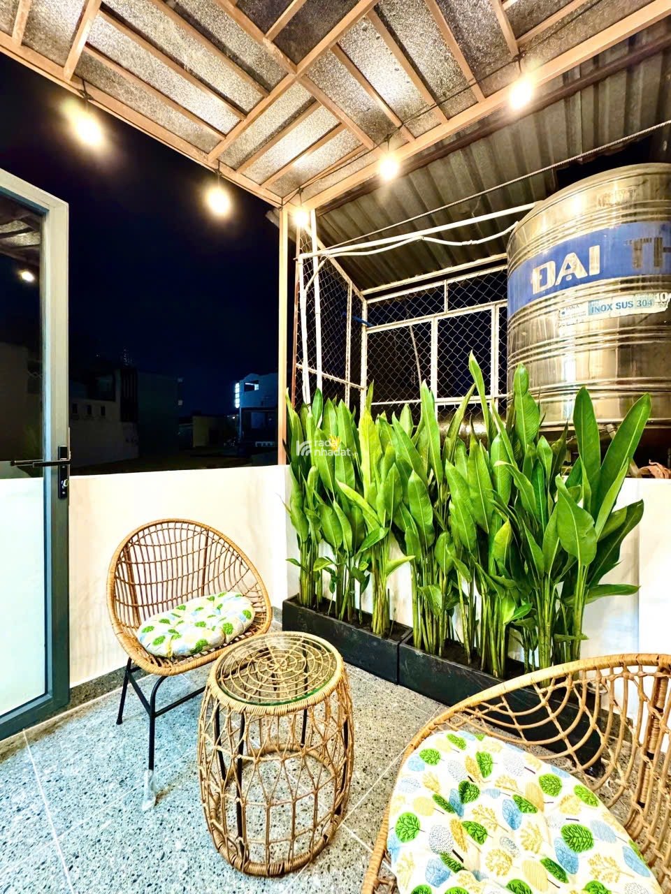 Bán Nhà mới xây GIÁ RẺ chỉ Hơn 5 Tỷ - 4 Tầng tặng Nội thất-Ngay mặt tiền Vạn Kiếp, P.3, Bình Thạnh