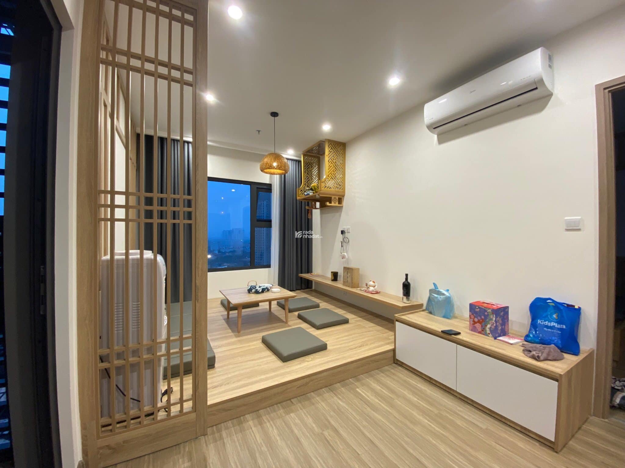 Cho thuê căn 3N2WC(94,8m2), phân khu SA dự án Vinhomes Smart City. Giá tốt 13,5 triệu/th