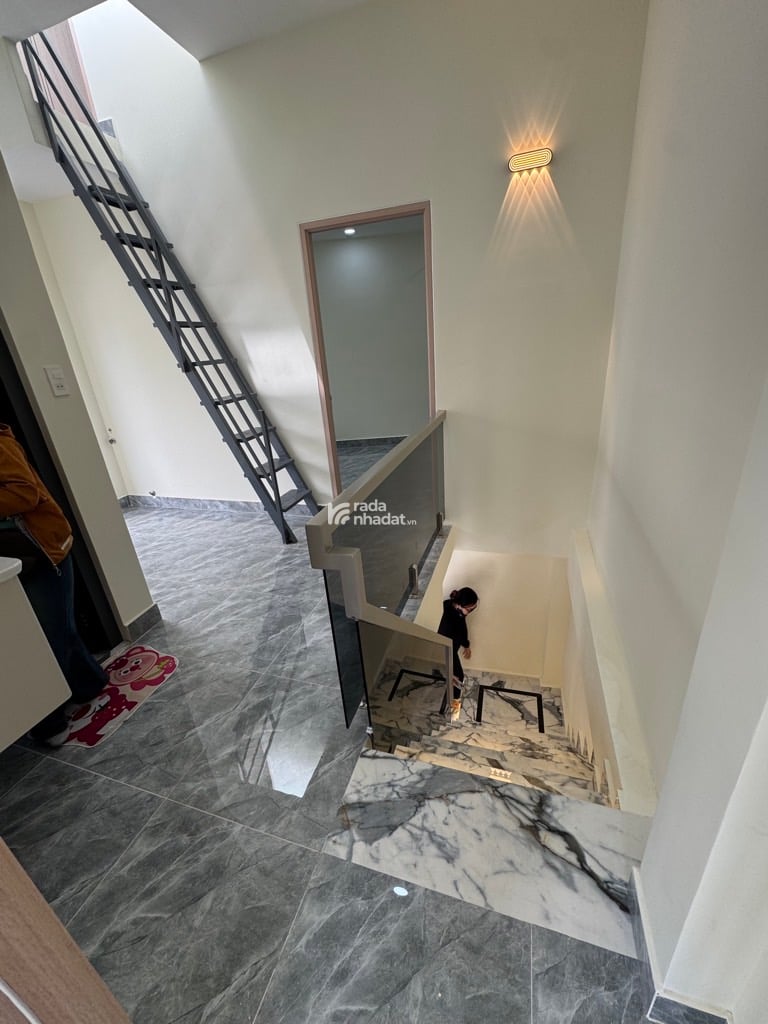 Nhà Bà Hom Q6 Mới Toanh, 3 Tầng, HXH Thông, Thiết Kế Hiện Đại, Giá nhỉnh 5 Tỷ ( thương lượng )