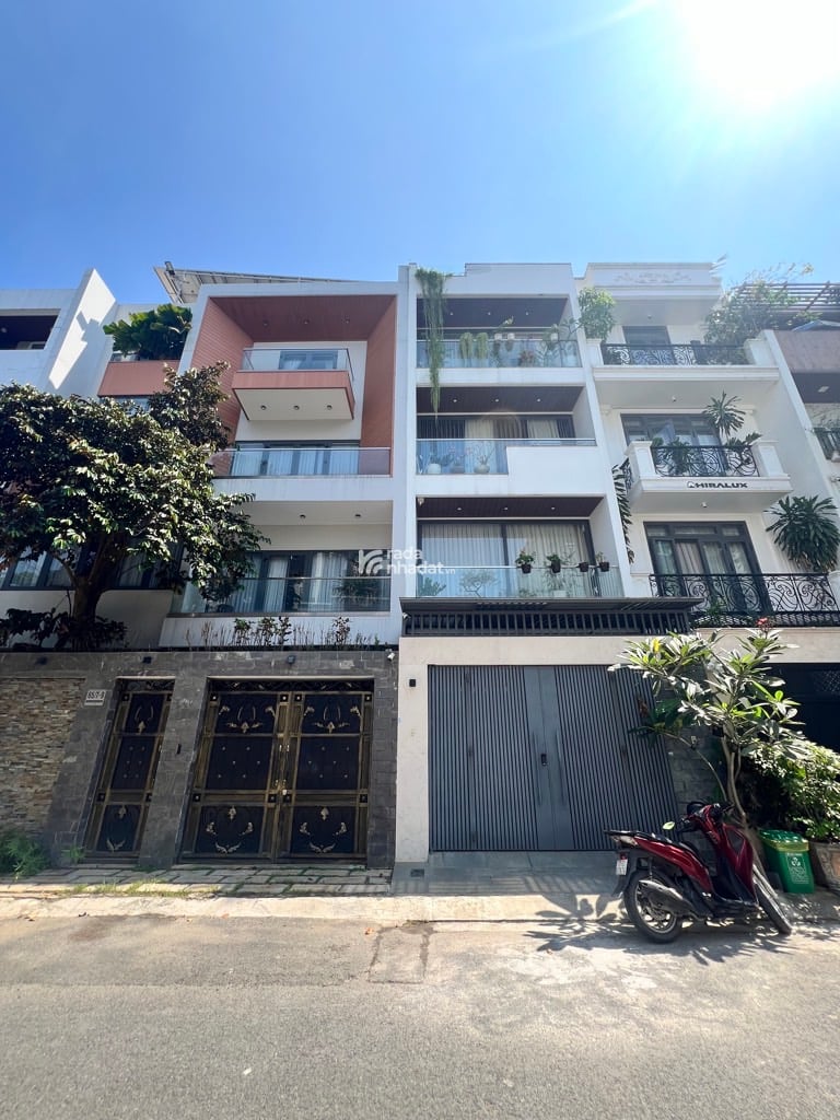 GẦN ĐẦM SEN, SÁT MT KÊNH TÂN HÓA, TÂN PHÚ, ĐẤT 94M2 HIẾM CÓ. GIẢM 550TR CHỈ 13.75T TL TỐT