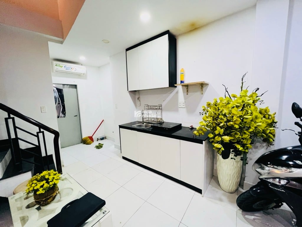 SÁT QUẬN 1, HẺM XE HƠI VŨ HUY TẤN, BÌNH THẠNH, CÓ KC Ở NGAY. GIẢM 650TR CHỈ 6.3T TL 