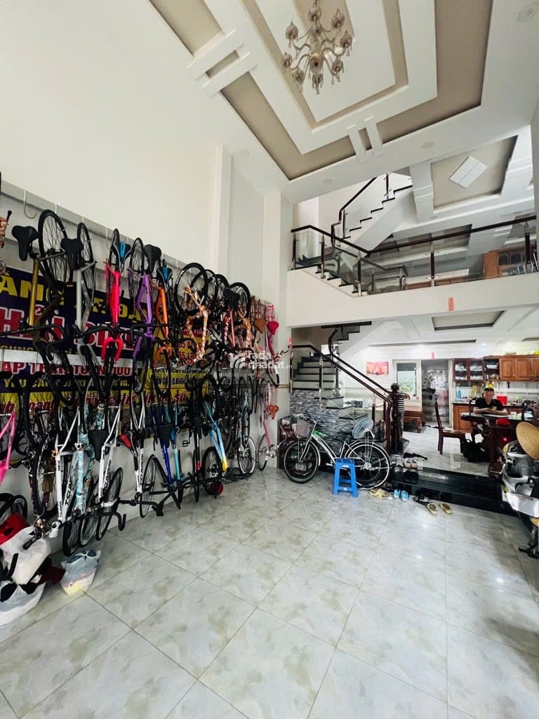 Bán Nhà Lê Đình Cẩn - 3 Tầng - 112m2 - Ngang lớn 6m - An ninh - nở hậu tài lộc - Chỉ 7.6 Tỷ