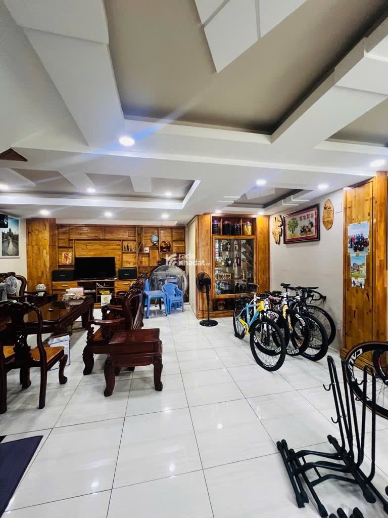 Bán Nhà Lê Đình Cẩn - 3 Tầng - 112m2 - Ngang lớn 6m - An ninh - nở hậu tài lộc - Chỉ 7.6 Tỷ