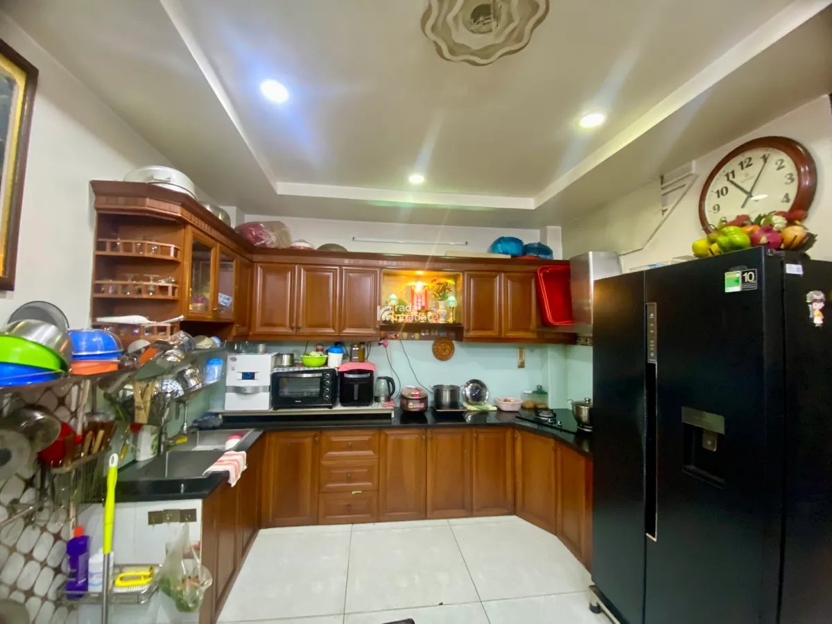 BÁN GẤP NHÀ ĐẸP  4 tầng. Đường CỘNG HÒA. P13 Tân Bình.  chỉ 12,5 tỷ TL