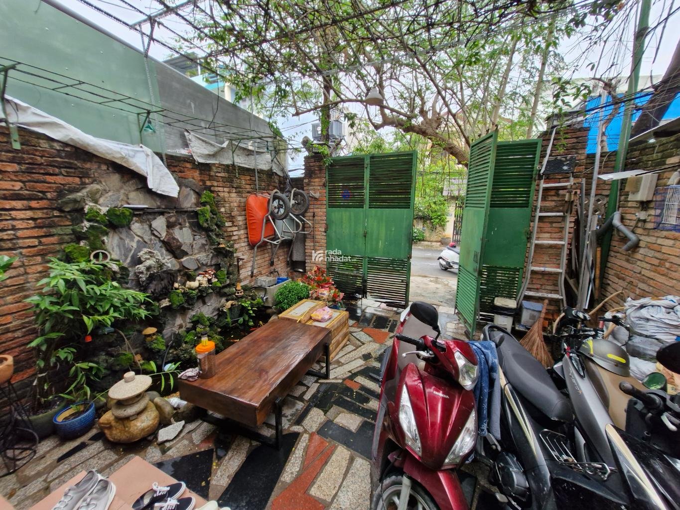 BÁN ĐẤT TẶNG NHÀ HẺM NHỰA 6m, SAU LƯNG GIGAMAL, VUÔNG VỨC 5X20 CHỈ 11 TỶ.