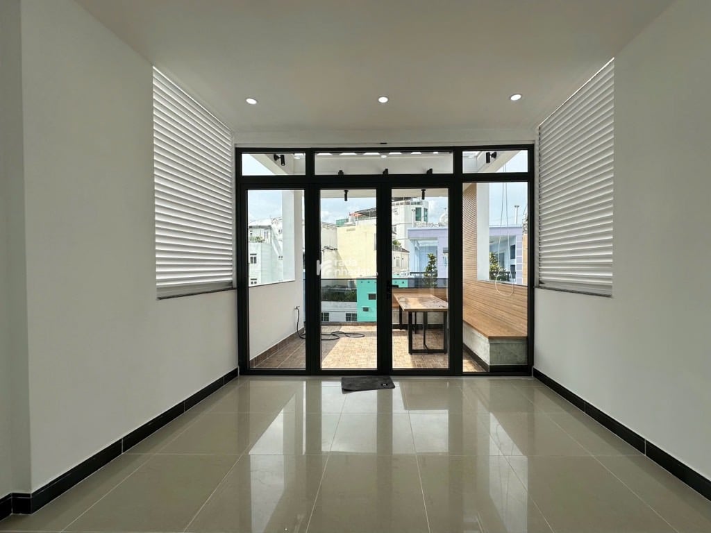 SÁT MT PHAN XÍCH LONG, PHÚ NHUẬN, 60M2 SẴN 5 TẦNG ĐÚC BTCT. GIẢM 350TR CHỈ 13.59T TL 