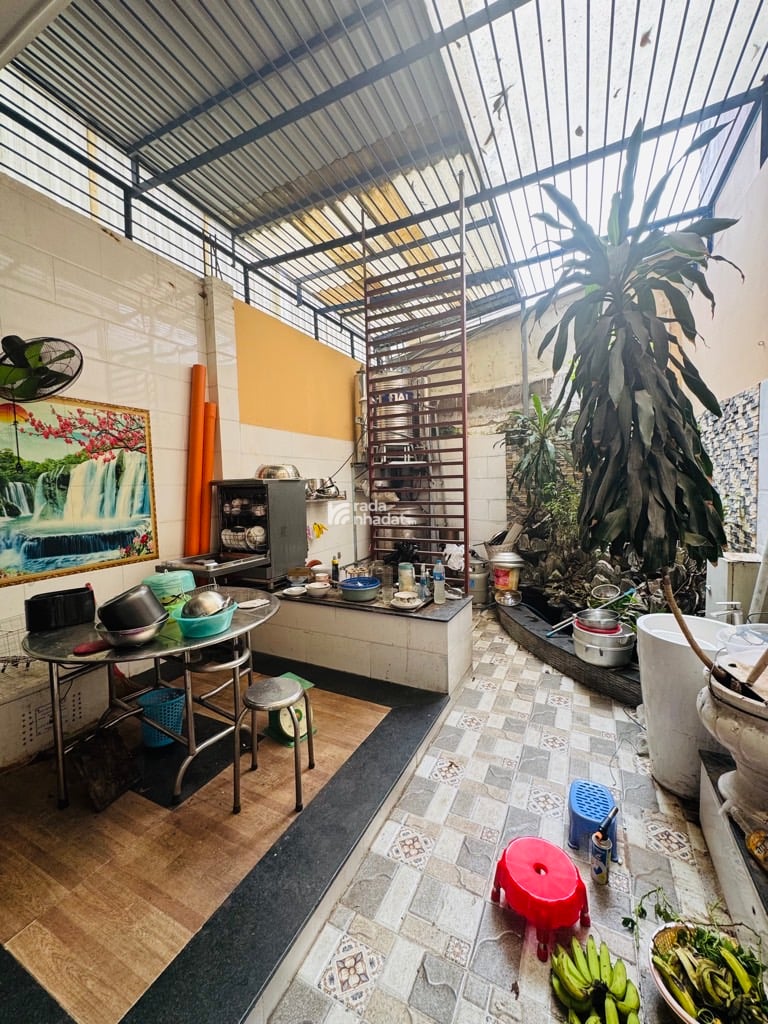 BÁN NHÀ 4 TẦNG THANG MÁY MẶT PHỐ KINH DOANH TÊN LỬA 160M2 NGANG 4,6M THU NHẬP KHỦNG  