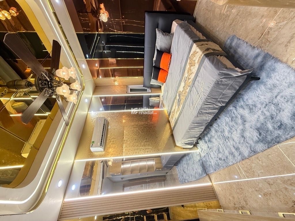 SIÊU PHẨM BIỆT THỰ TÂN BÌNH GIÁP QUẬN 10 - 74M2 NỞ HẬU - Ô TÔ ĐỖ CỬA - FULL NỘI THẤT XỊN - MUA ĐÓN 