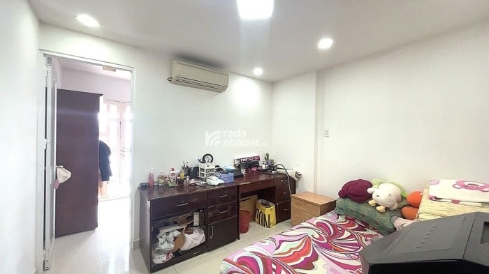 HẺM XE HƠI 373 LÝ THƯỜNG KIỆT, TÂN BÌNH, 77M2 CÓ KC Ở NGAY. GIẢM 350TR CHỈ CÒN 12.8T TL 