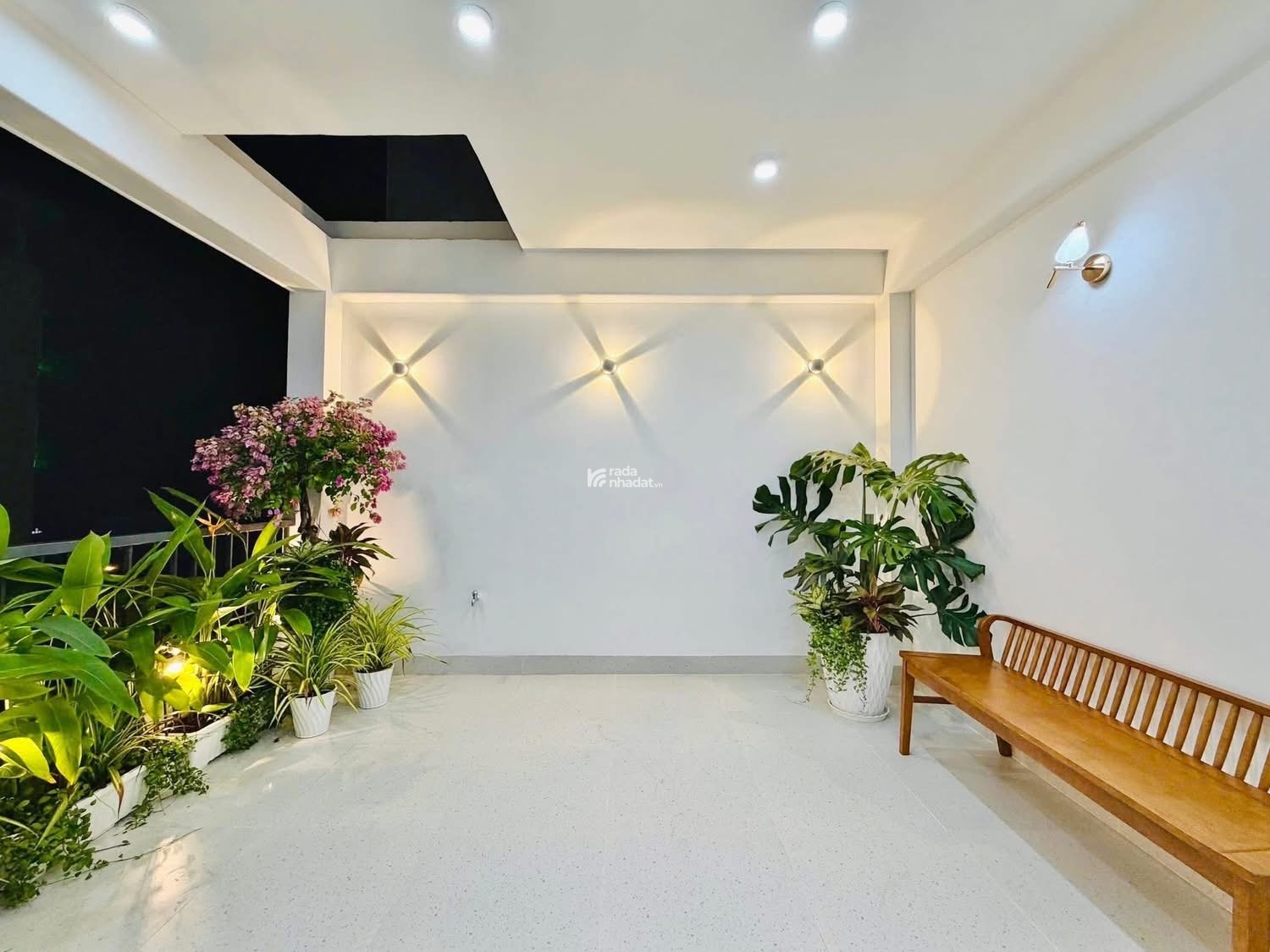 Nhà đẹp bán gấp Hoàng Hoa Thám P6 Bình Thạnh ,3Tỷ 720 , 39m2 , 3PN sổ hồng riêng - hoàn công đầy đủ