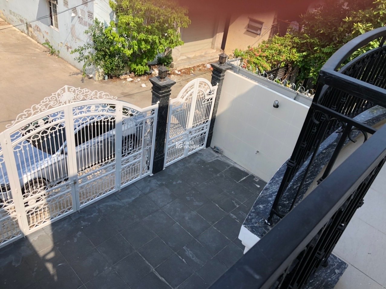 20TR, BIỆT THỰ NGAY GIGAMALL, 8MX20M, 1 TRỆT 1 LẦU TRỐNG SUỐT, SÂN Ô TÔ.