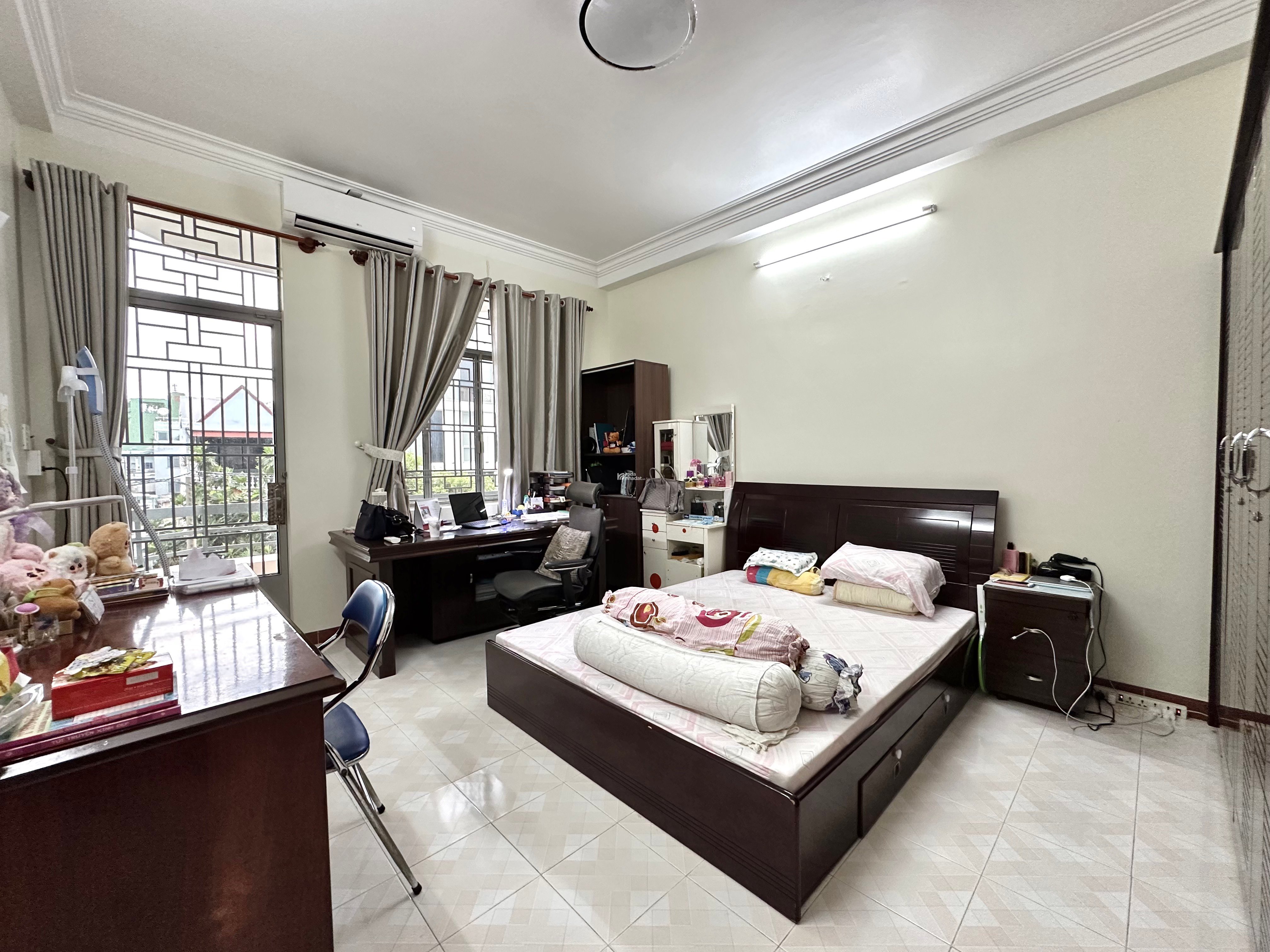 NHÀ ĐẸP 4 TẦNG KIÊN CỐ MẶT TIỀN VŨ NGỌC PHAN - 74m2 4 PN - BANK ĐỊNH GIÁ 15 TỶ