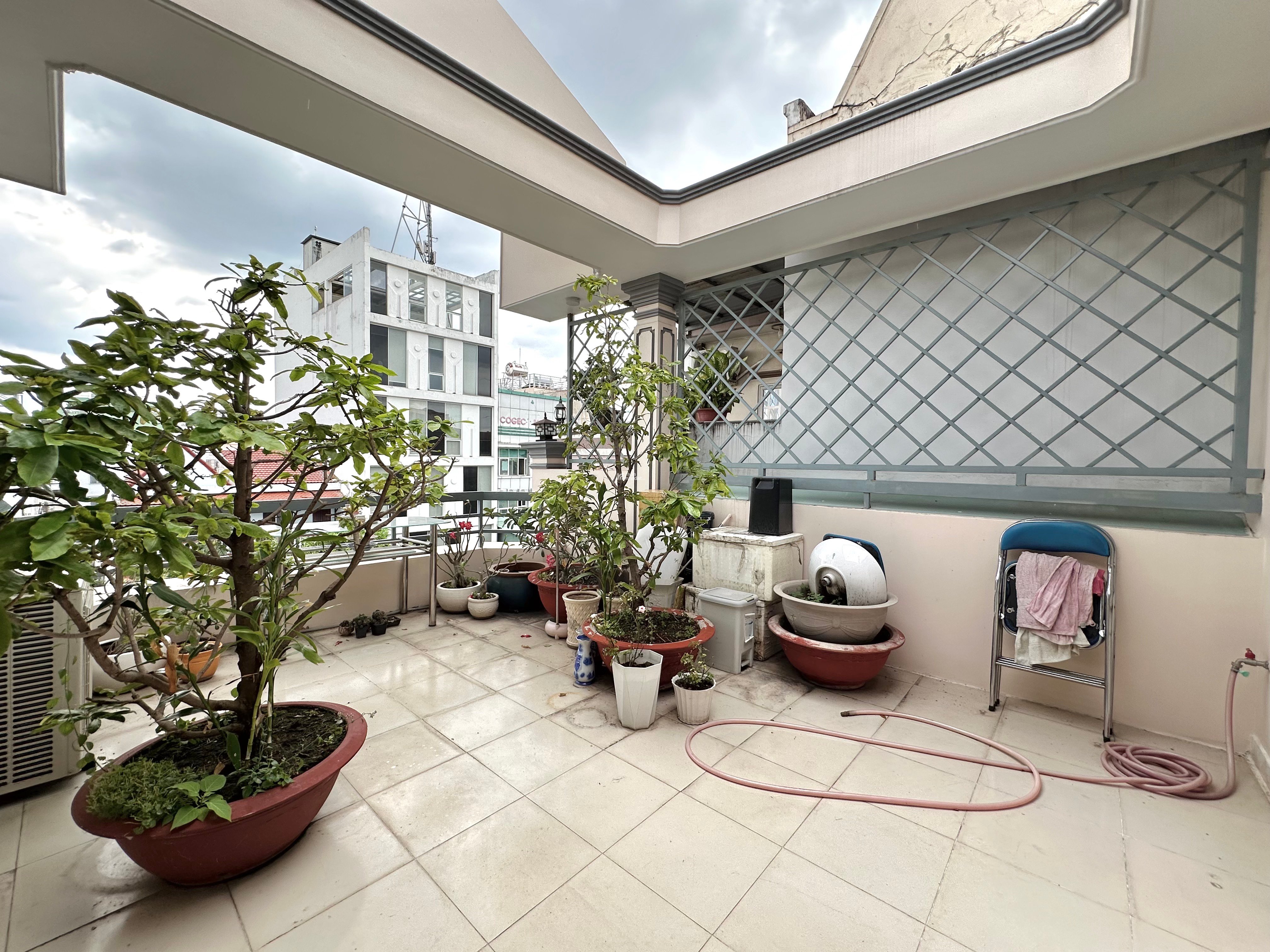 NHÀ ĐẸP 4 TẦNG KIÊN CỐ MẶT TIỀN VŨ NGỌC PHAN - 74m2 4 PN - BANK ĐỊNH GIÁ 15 TỶ