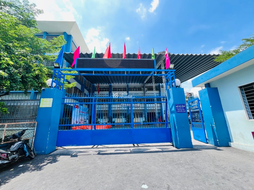 Lô Góc Ngay Chợ Võ Duy Ninh 3 Mặt Tiền Kinh Doanh Sầm Uất , dòng tiền sẵn có 36tr/tháng