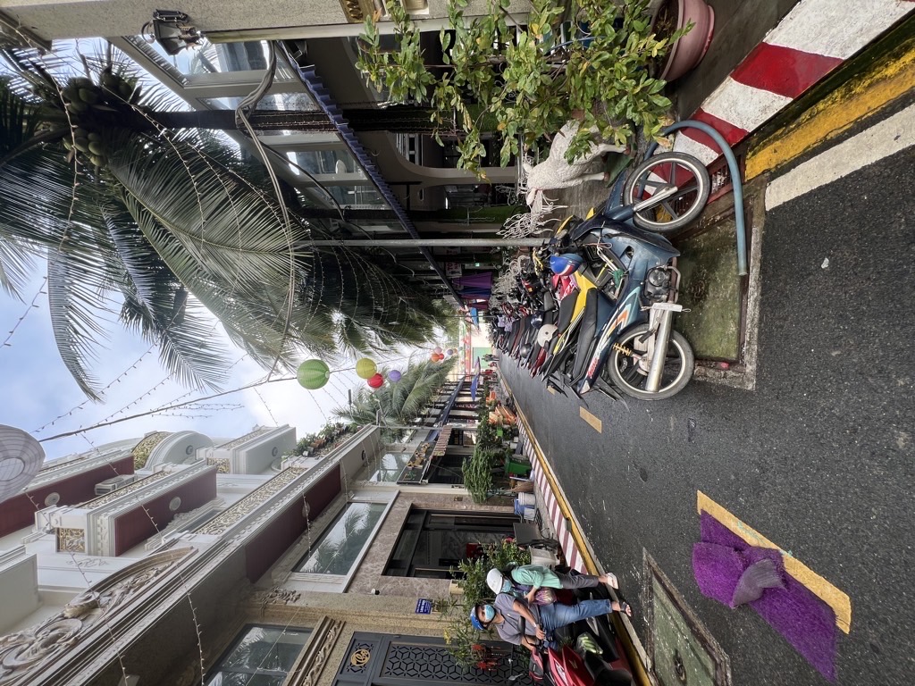 ờng nhựa 7m, vị trí đẹp, gần bệnh viện Bình Tân, trường tiểu học Phù Đổng, di chuyển 15 phút tới Si
