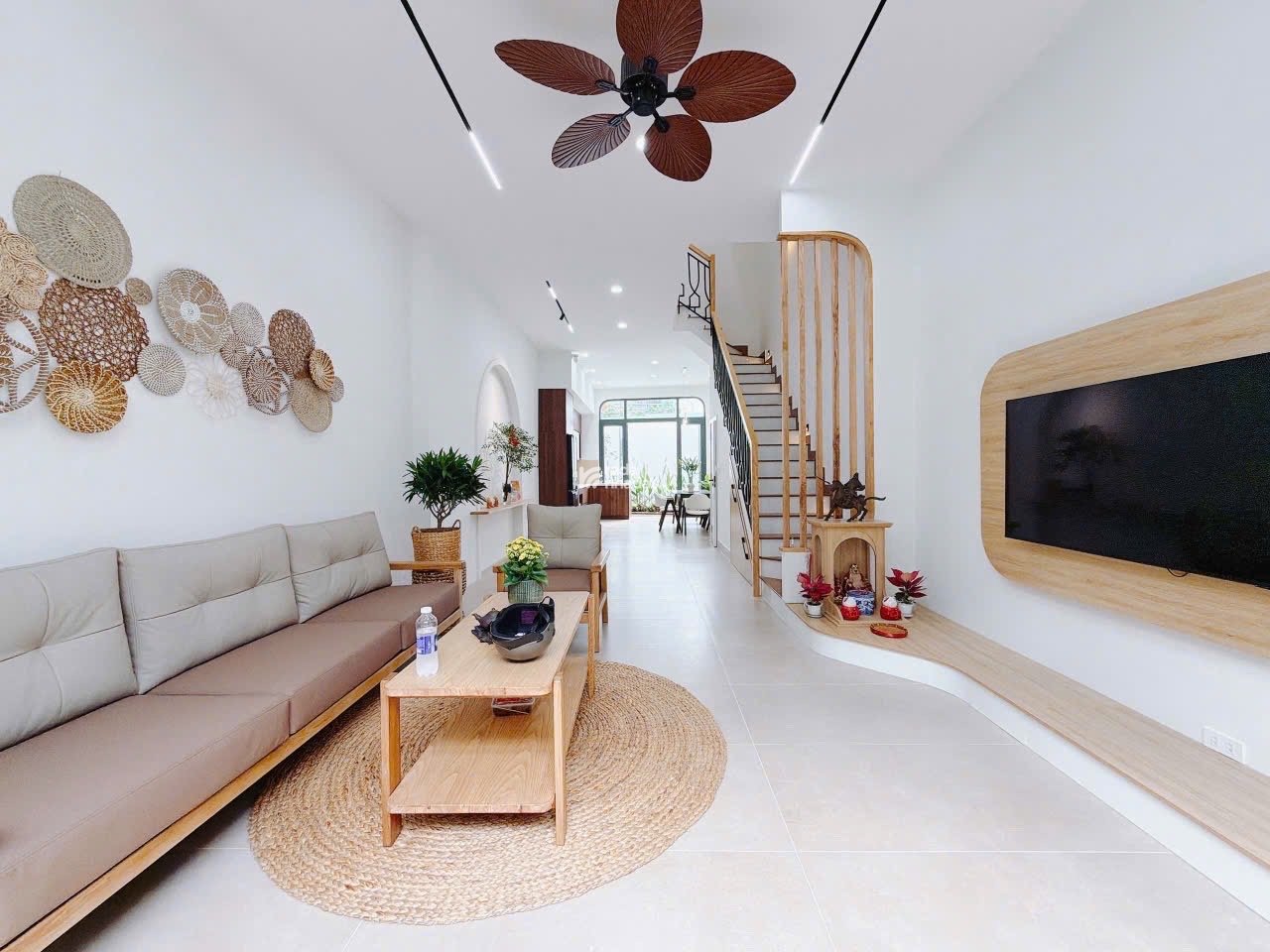 Siêu Phẩm 3 Tầng Trung Tâm Q7 – Sát KDC Nam Long – Giá Chỉ 8.5 Tỷ