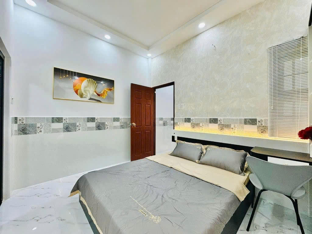 Chính chủ gửi bán nhà HXH đường số 11, Thủ Đức, 44m2, SHR, full nội thất, giá chỉ 2 tỷ 950 TL