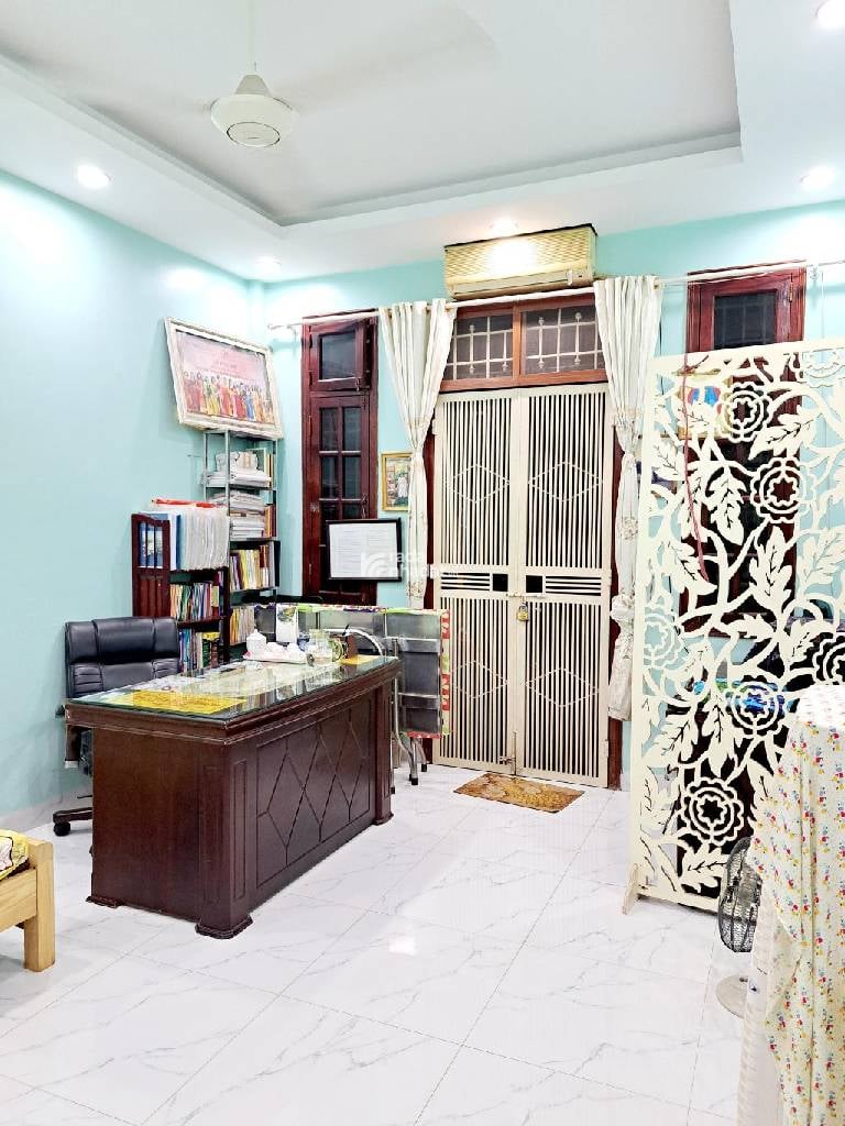 Bạn đau đầu vì chưa tìm được nhà ưng ý? Đã có NHÀ CẦU GIẤY NHỈNH 9 TỶ - CHỮA KHỎI