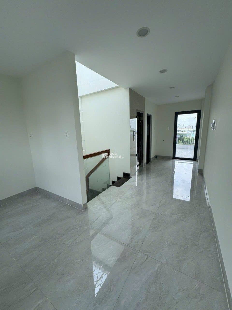 Nhà 2 MT Chợ Lớn P11 Q6 (4x18) hầm lửng 5 tầng. Giá 19,5 tỷ 