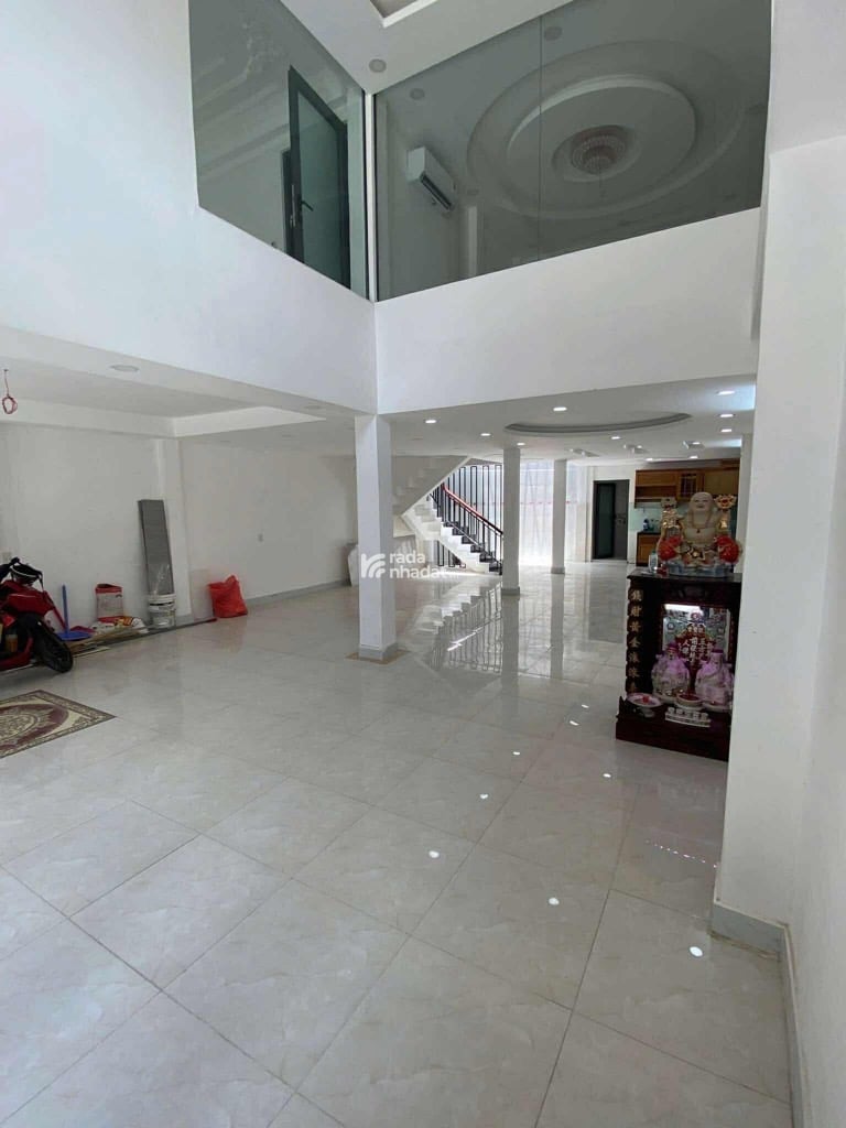 LẠC LONG QUÂN -Q11 - 101M2 - 4 TẦNG - NGANG 7M - HẺM XE HƠI THÔNG - 13 TỶ (Bớt Lộc)