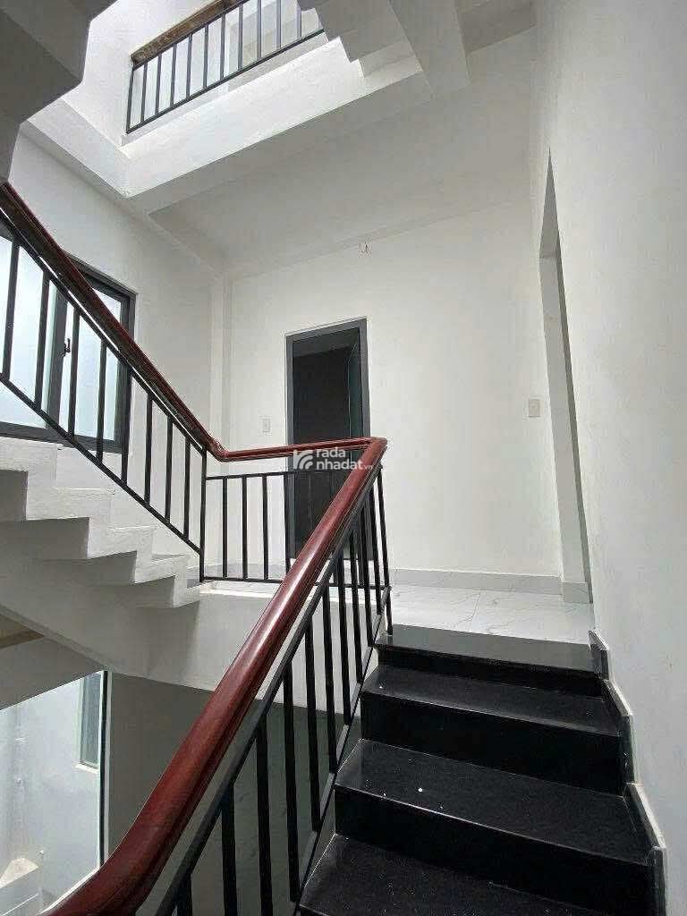 LẠC LONG QUÂN -Q11 - 101M2 - 4 TẦNG - NGANG 7M - HẺM XE HƠI THÔNG - 13 TỶ (Bớt Lộc)