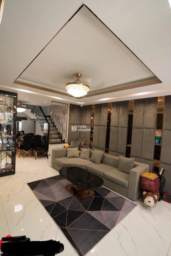 BÁN NHÀ PHƯỜNG 3 TÂN BÌNH GÓC 2 MẶT TIỀN 5 TẦNG 12.4 TỶ XE HƠI VÔ NHÀ FULL NỘI THẤT 1 TỶ