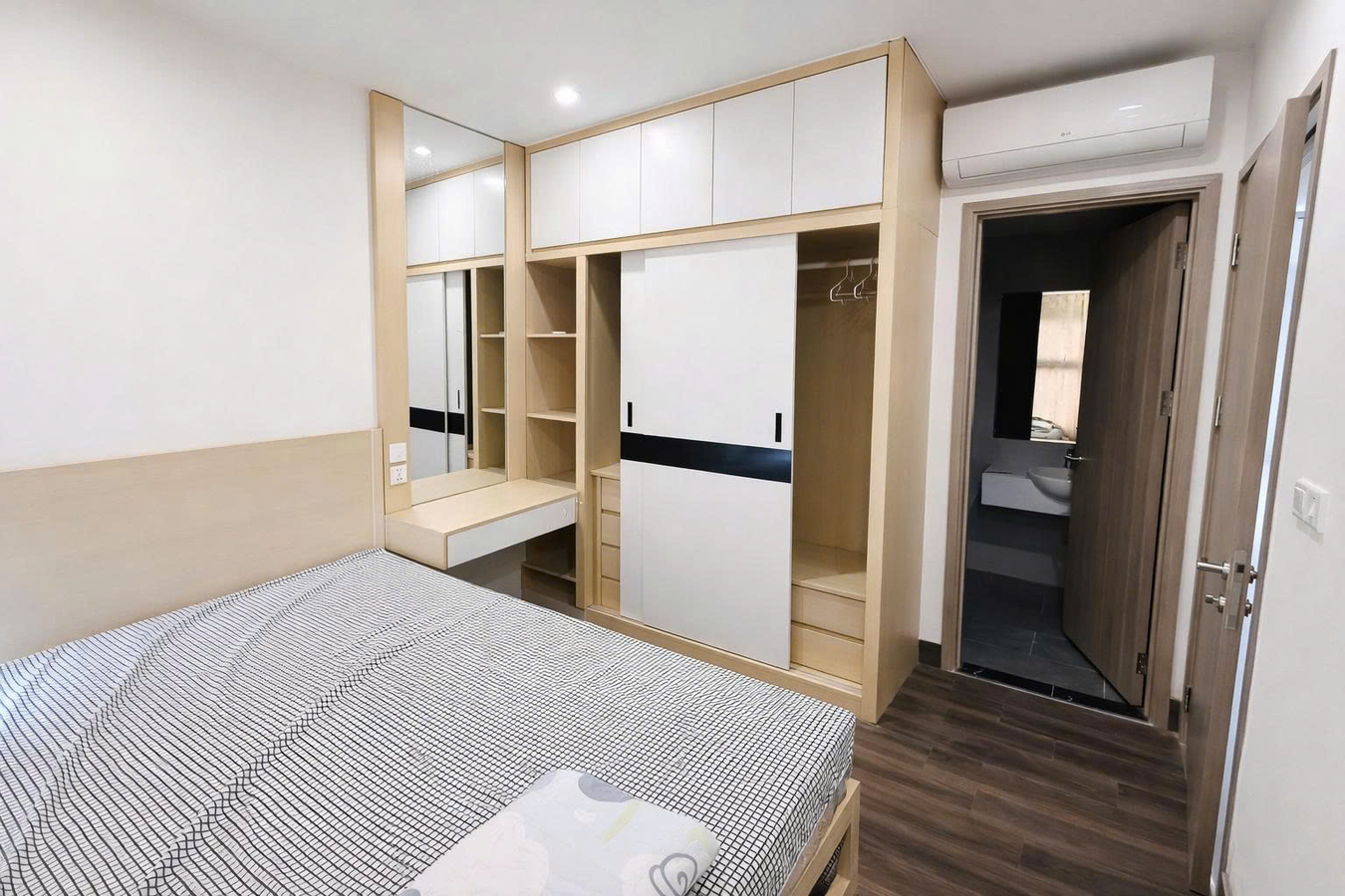 2PN1 S2.01 The Rainbow - vào ở ngay, chỉ 3,57tỷ