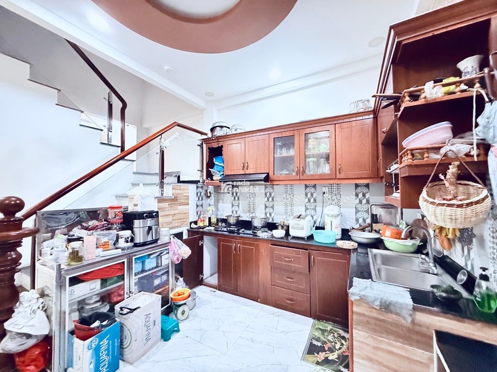 Bán nhà gần bình long bình hưng hoà a