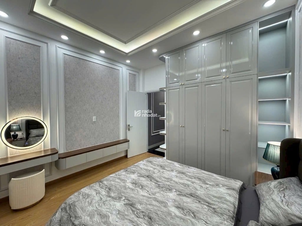 Bán nhà Quận 7 Lý Phục Man siêu hiếm căn biệt thự ngang 4m dài 17m nhà 4 tầng chỉ 9 tỷ