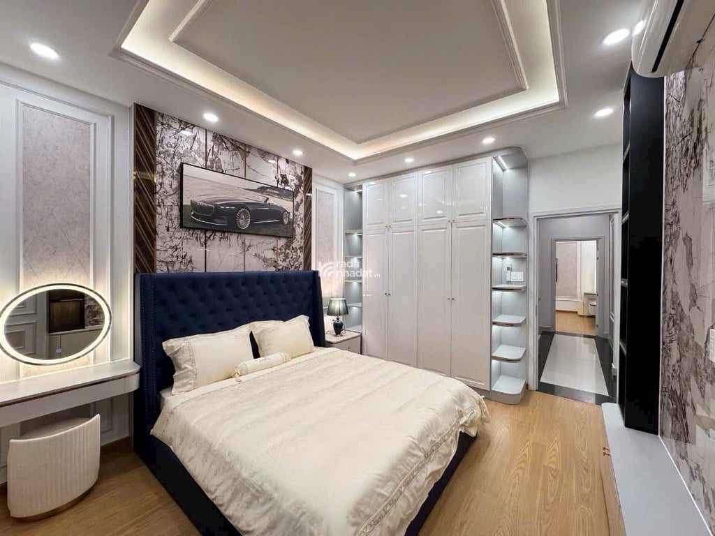 Bán nhà Quận 7 Lý Phục Man siêu hiếm căn biệt thự ngang 4m dài 17m nhà 4 tầng chỉ 9 tỷ