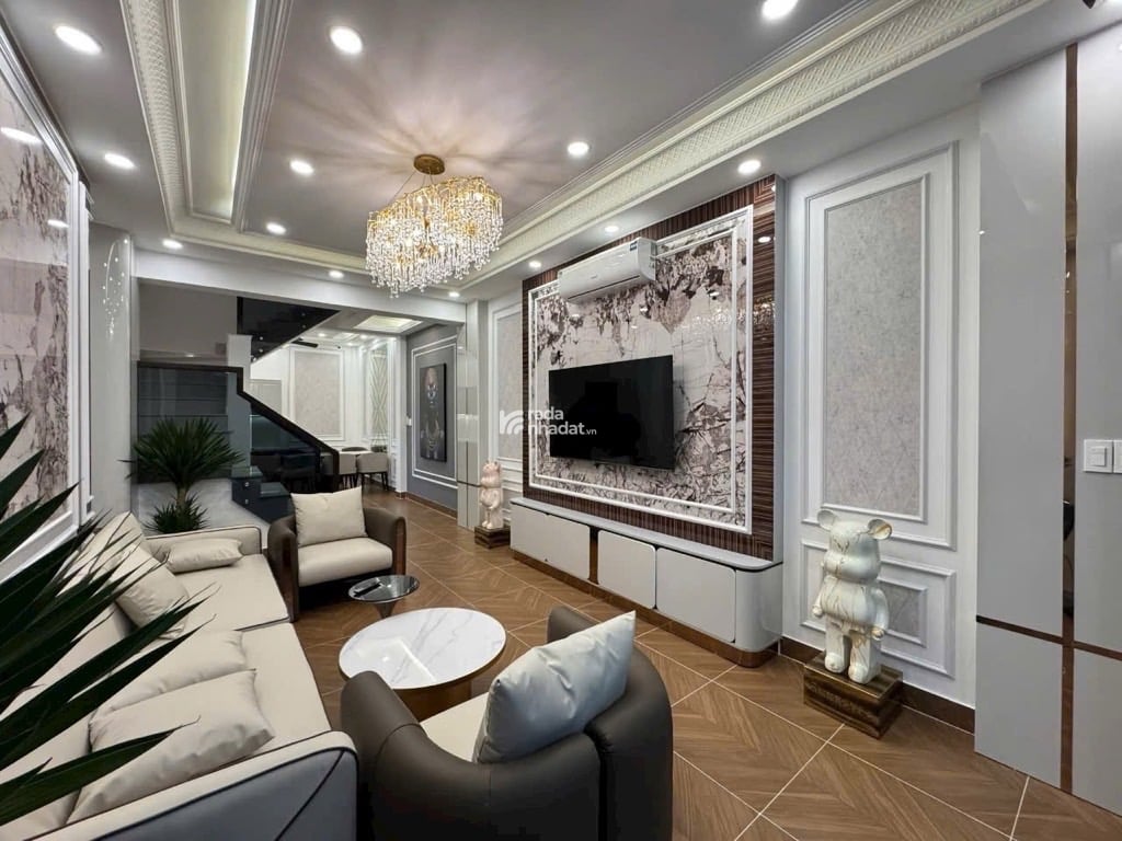 Bán nhà Quận 7 Lý Phục Man siêu hiếm căn biệt thự ngang 4m dài 17m nhà 4 tầng chỉ 9 tỷ