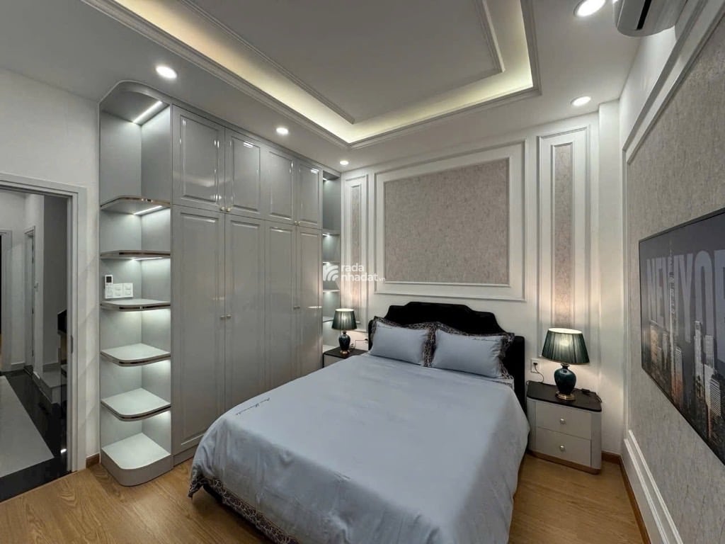 Bán nhà Quận 7 Lý Phục Man siêu hiếm căn biệt thự ngang 4m dài 17m nhà 4 tầng chỉ 9 tỷ