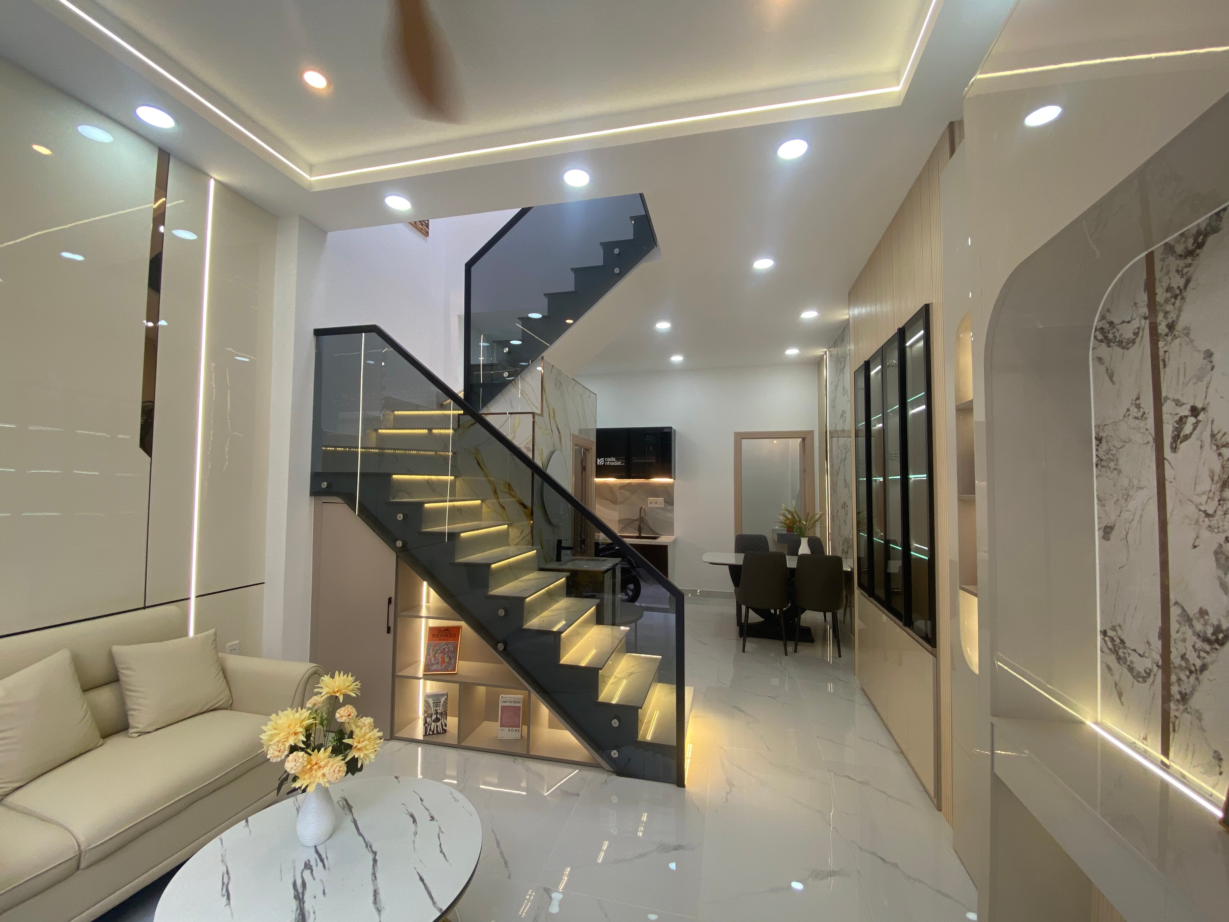 Mặt tiền kinh doanh Bình Tân, DT:4x10m,2tầng, Giá 4,46tỷ. LH:Kha