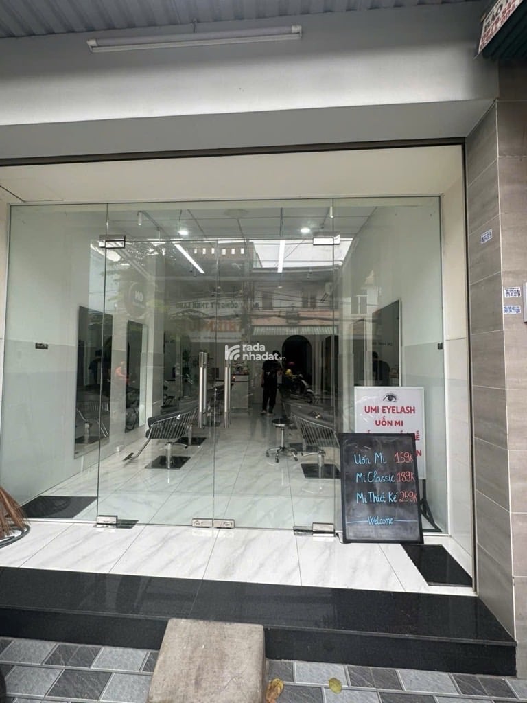 Bán nhà mặt tiền kinh danh  gần lê văn qưới 