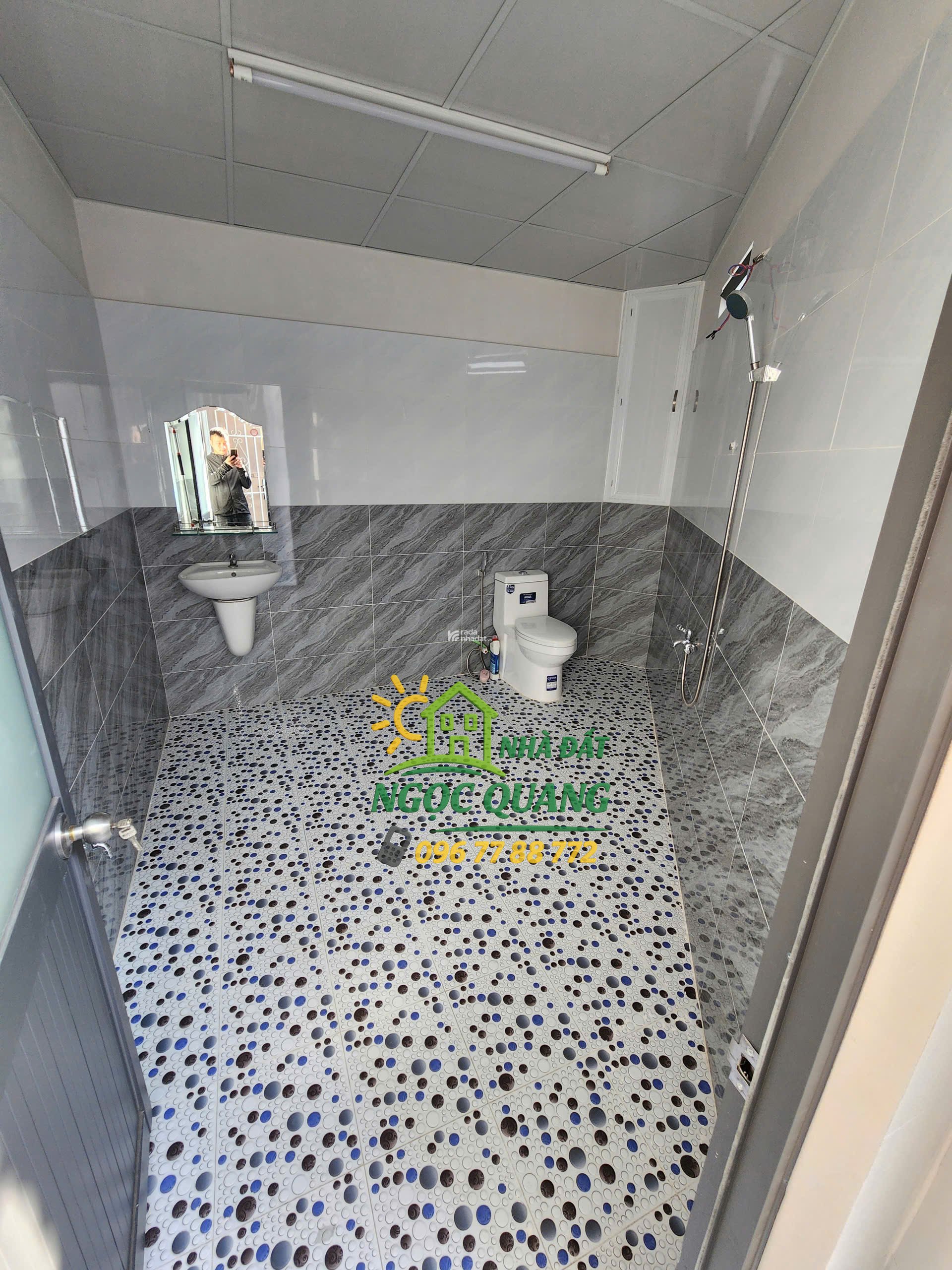 BÁN NHÀ ĐƯỜNG NGUYỄN VĂN QUÁ, 4m NỞ HẬU 6m DÀI 22m, HẺM THÔNG