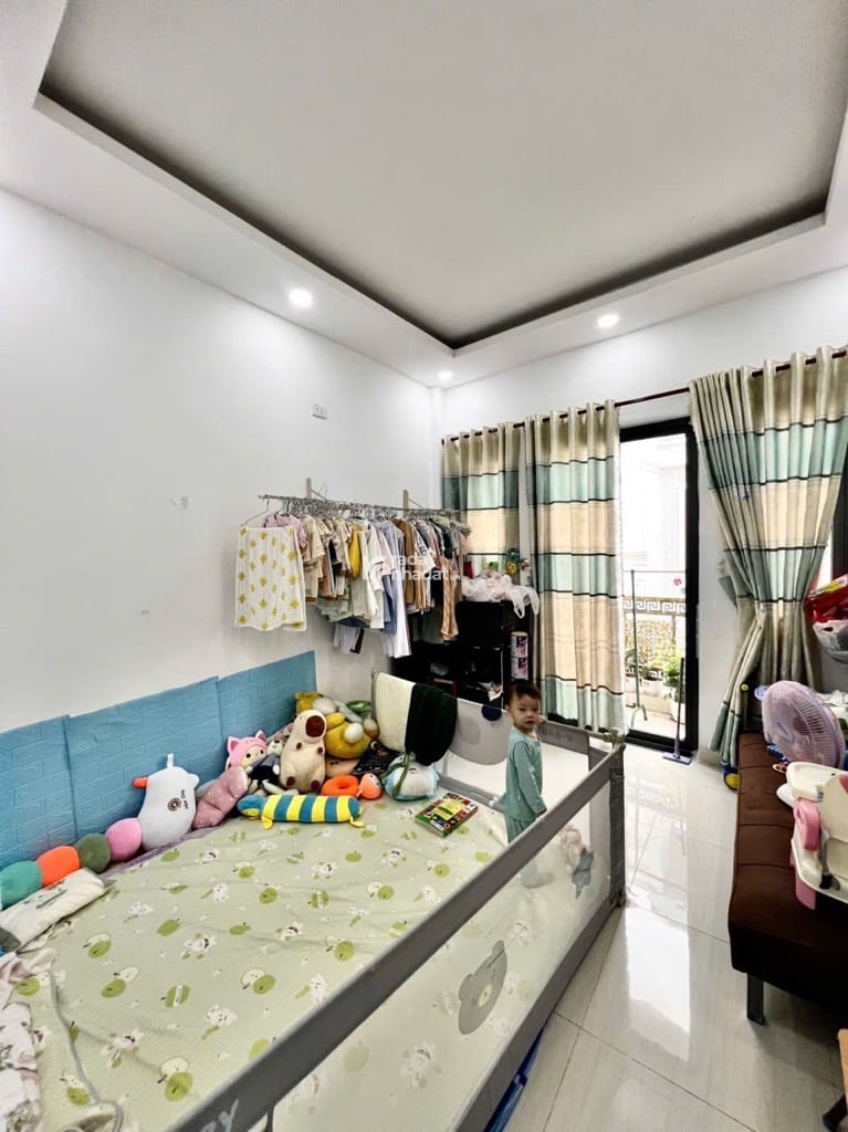 4 TẦNG KHU PHÂN LÔ ĐỒNG BỘ ĐƯỜNG SỐ 6- BÌNH HƯNG HOÀ B BÌNH TÂN-DT: 3.5*9M (33M2)- 3 TỶ 3