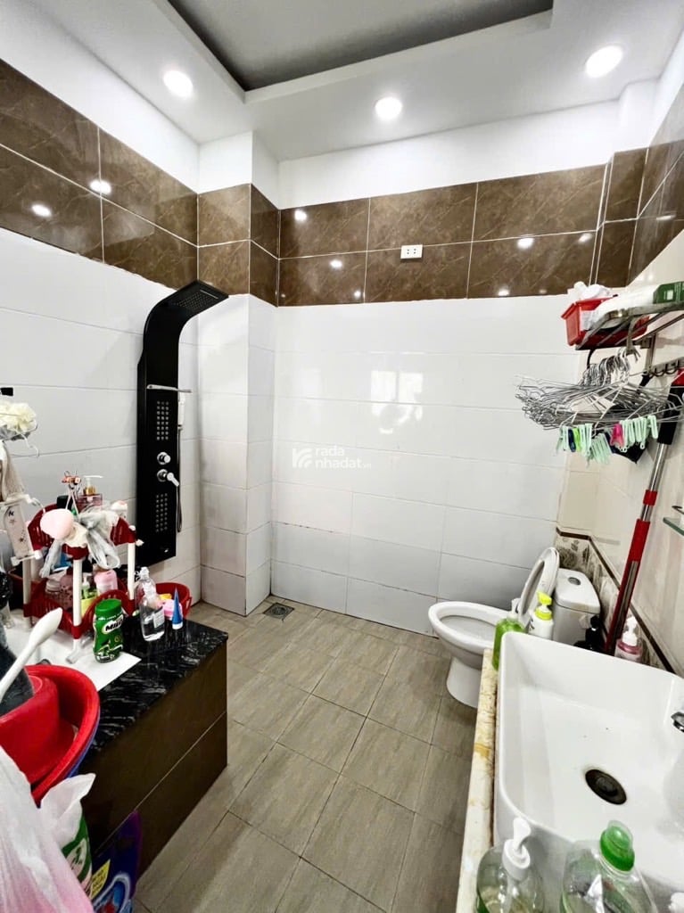 4 TẦNG KHU PHÂN LÔ ĐỒNG BỘ ĐƯỜNG SỐ 6- BÌNH HƯNG HOÀ B BÌNH TÂN-DT: 3.5*9M (33M2)- 3 TỶ 3