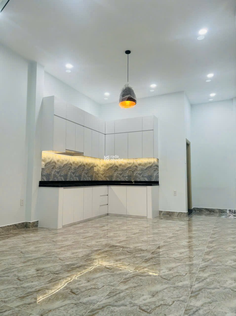 Bán nhà 2mặt tiền Lê Văn Phan. Q Tân Phú. 5,3x20m. 4 Tầng.Giá: 22 Tỷ