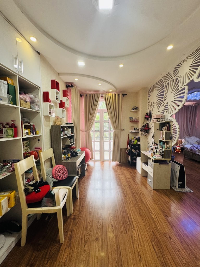 BIỆT THỰ GÓC NGAY AEON MALL BÌNH TÂN - NHÀ 3 TẦNG Ở VÀ KINH DOANH.
