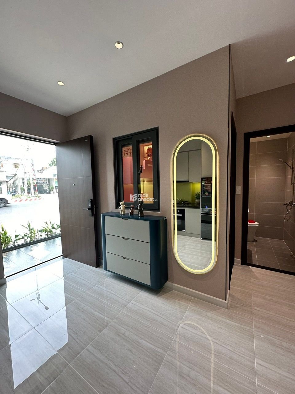 Cần cho thuê căn hộ chung cư Bcons City tháp Topaz nhà mới 100% ngay làng Đại Học Quốc Gia HCM
