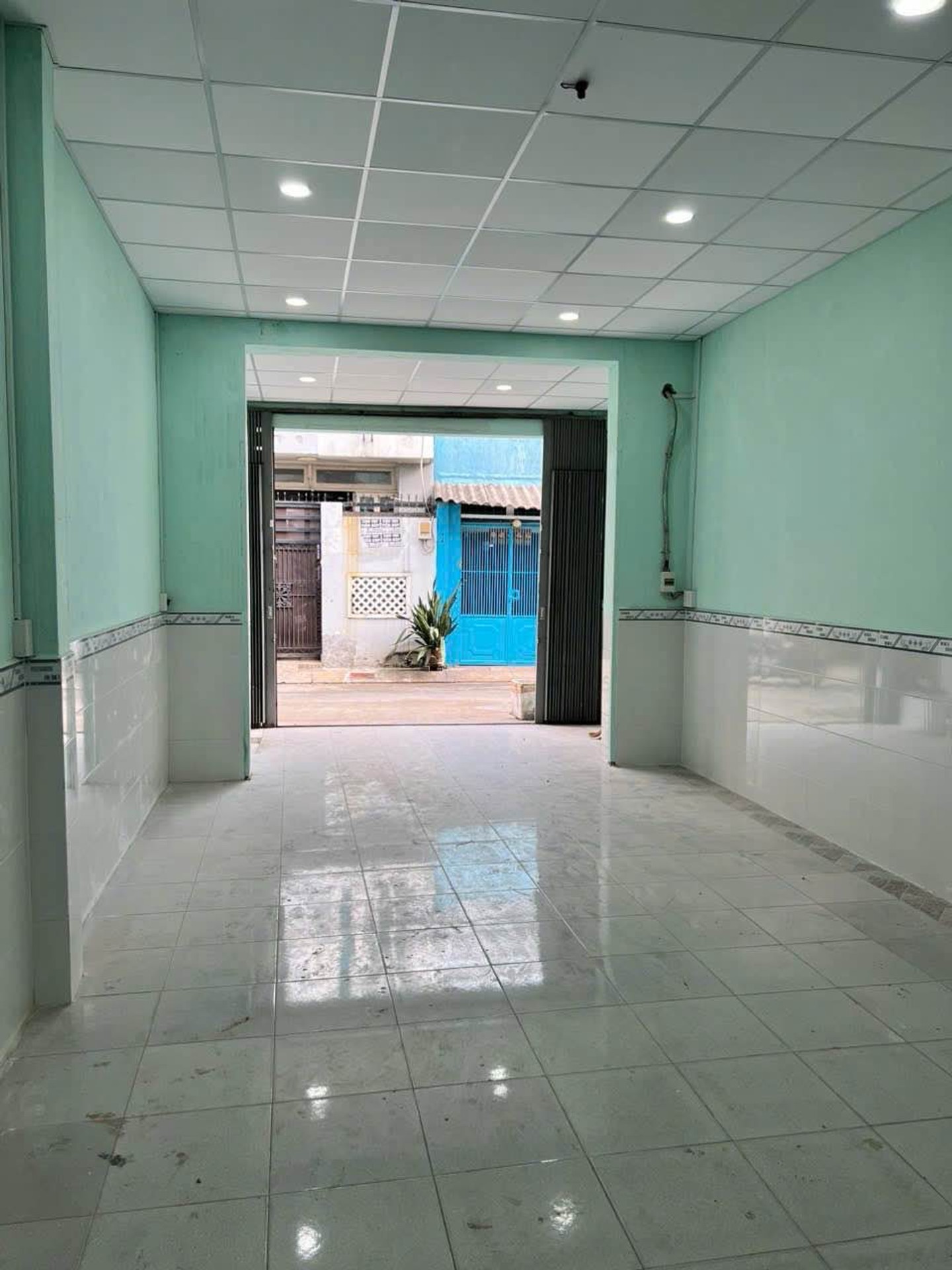 Nhà cũ hẻm 6m, Nguyễn Văn Yến - Tô Hiệu, 72m2, 4x18, tiện xây lại, Chỉ 6.7 tỷ TL