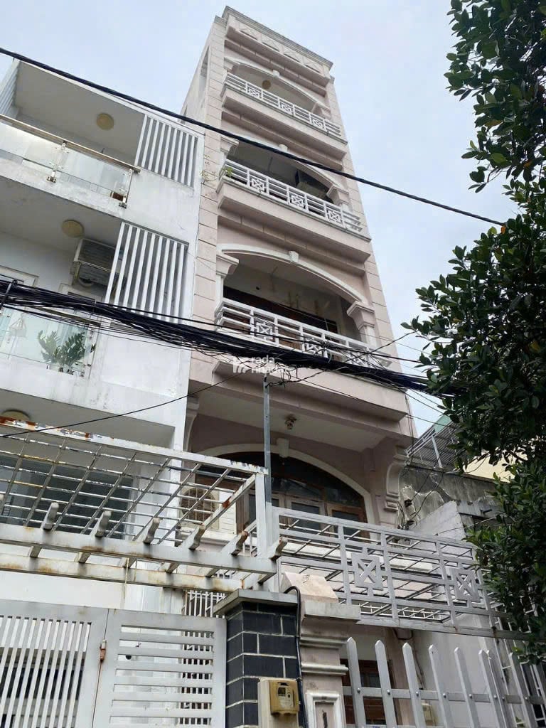 Siêu Phẩm nhà 6 tầng khu Cư Xá Đô Thành dt(4.4 x 10m) giá 15 tỷ