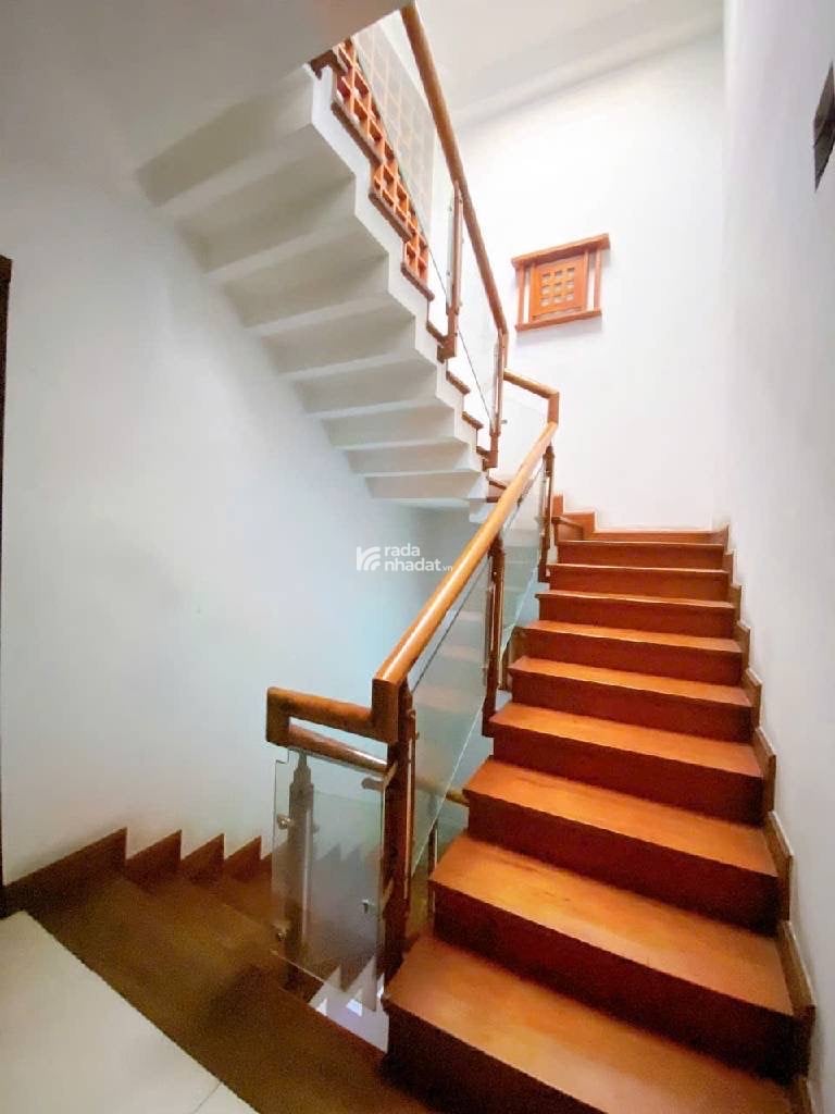 Bán nhà đường nguyễn hữu tiến tây thạnh