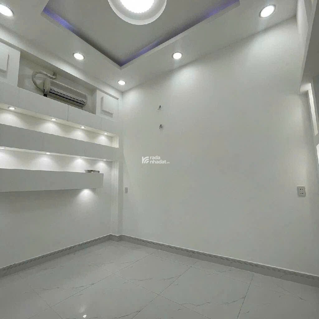 Nhà mới nhà đẹp ở ngay Nguyễn Thị Nhỏ - Tân Bình