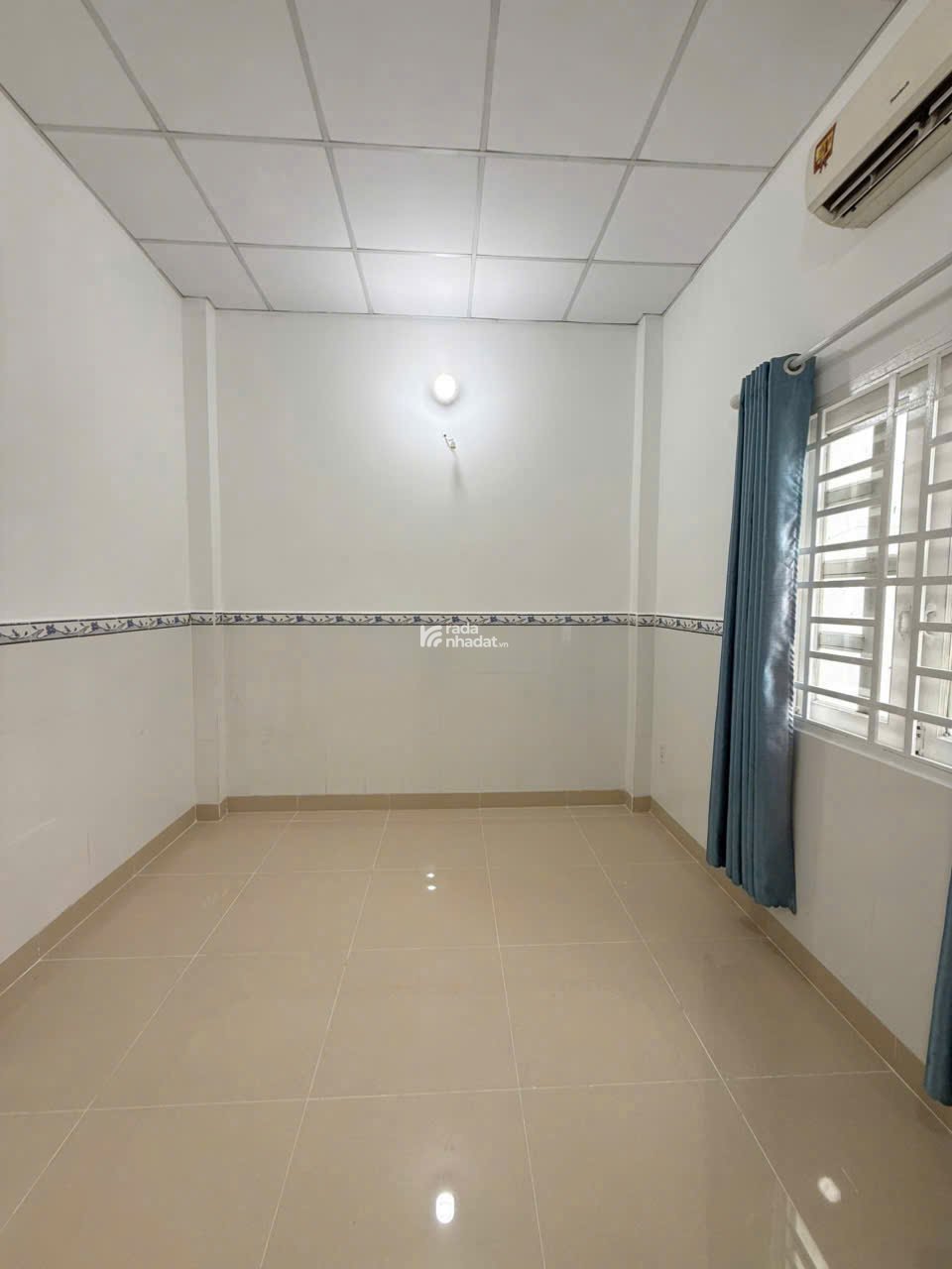 NHÀ ĐẸP TX33 - NHÀ TRỐNG XEM 24/24 - NHỈNH 4 TỶ