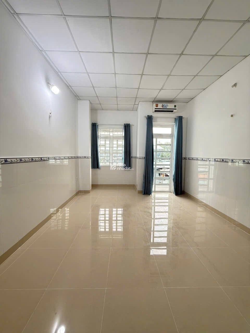 NHÀ ĐẸP TX33 - NHÀ TRỐNG XEM 24/24 - NHỈNH 4 TỶ