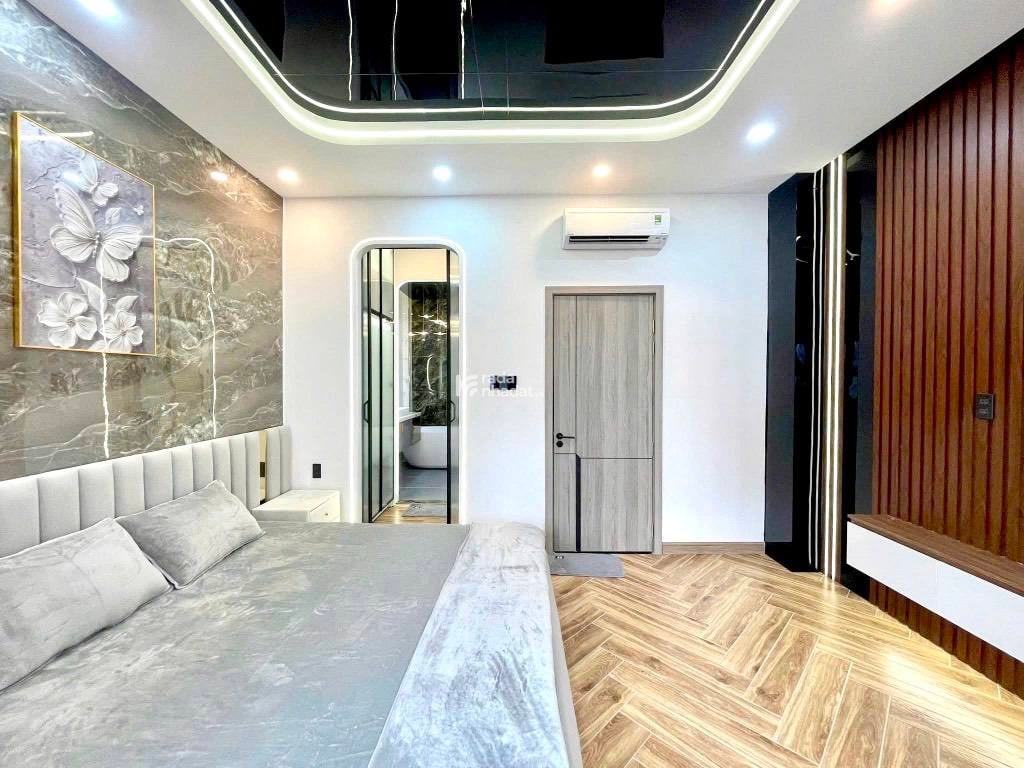 HẺM XE HƠI QUAY ĐẦU - NGANG GẦN 5M - SÁT MẶT TIỀN KINH DOANH - NHỈNH 7T